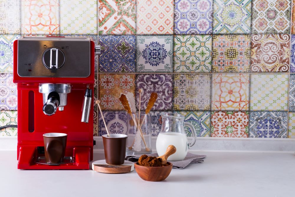 home espresso machine on kitchen counter showing Difference Between Espresso Roast and Regular Roast 